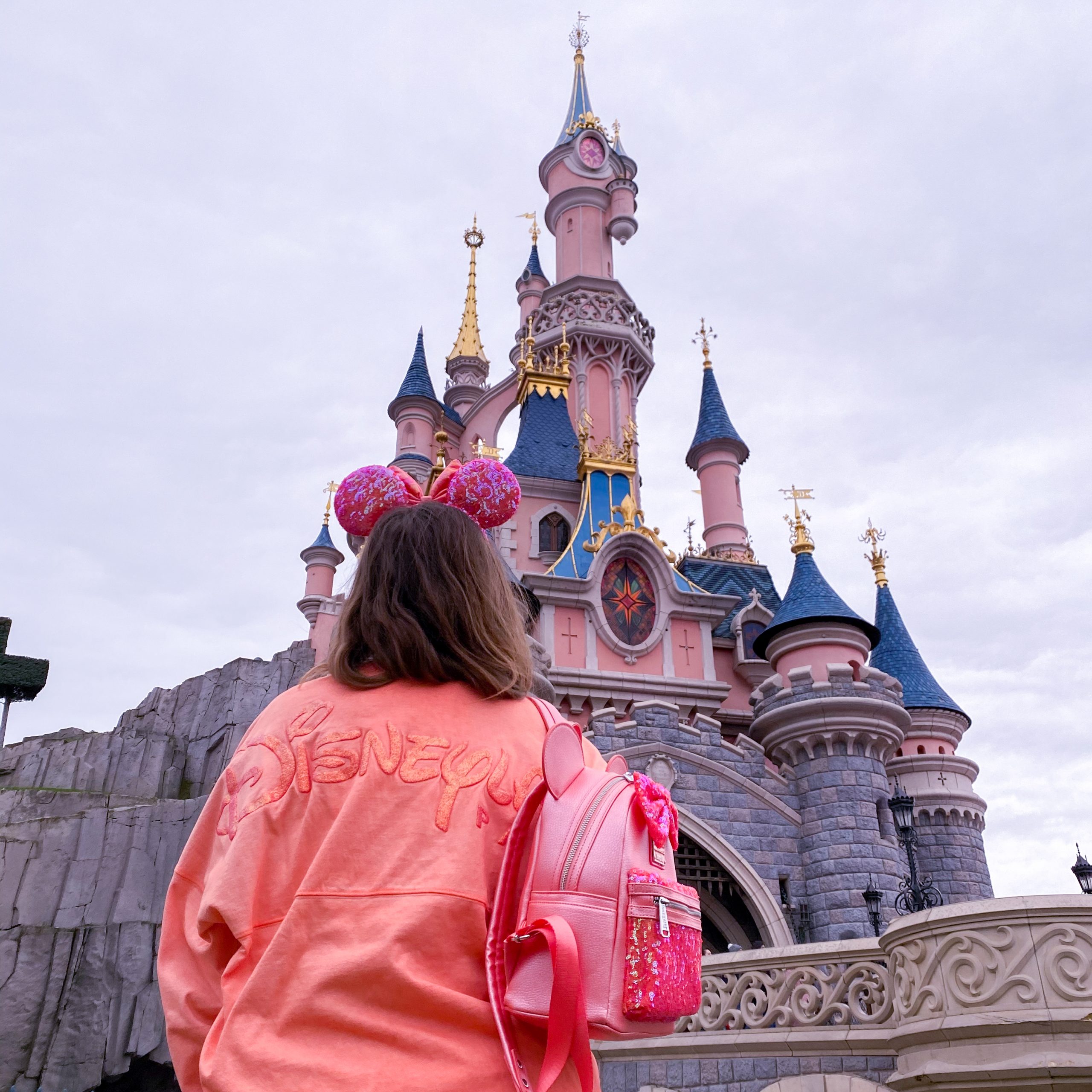 loungefly disneyland paris