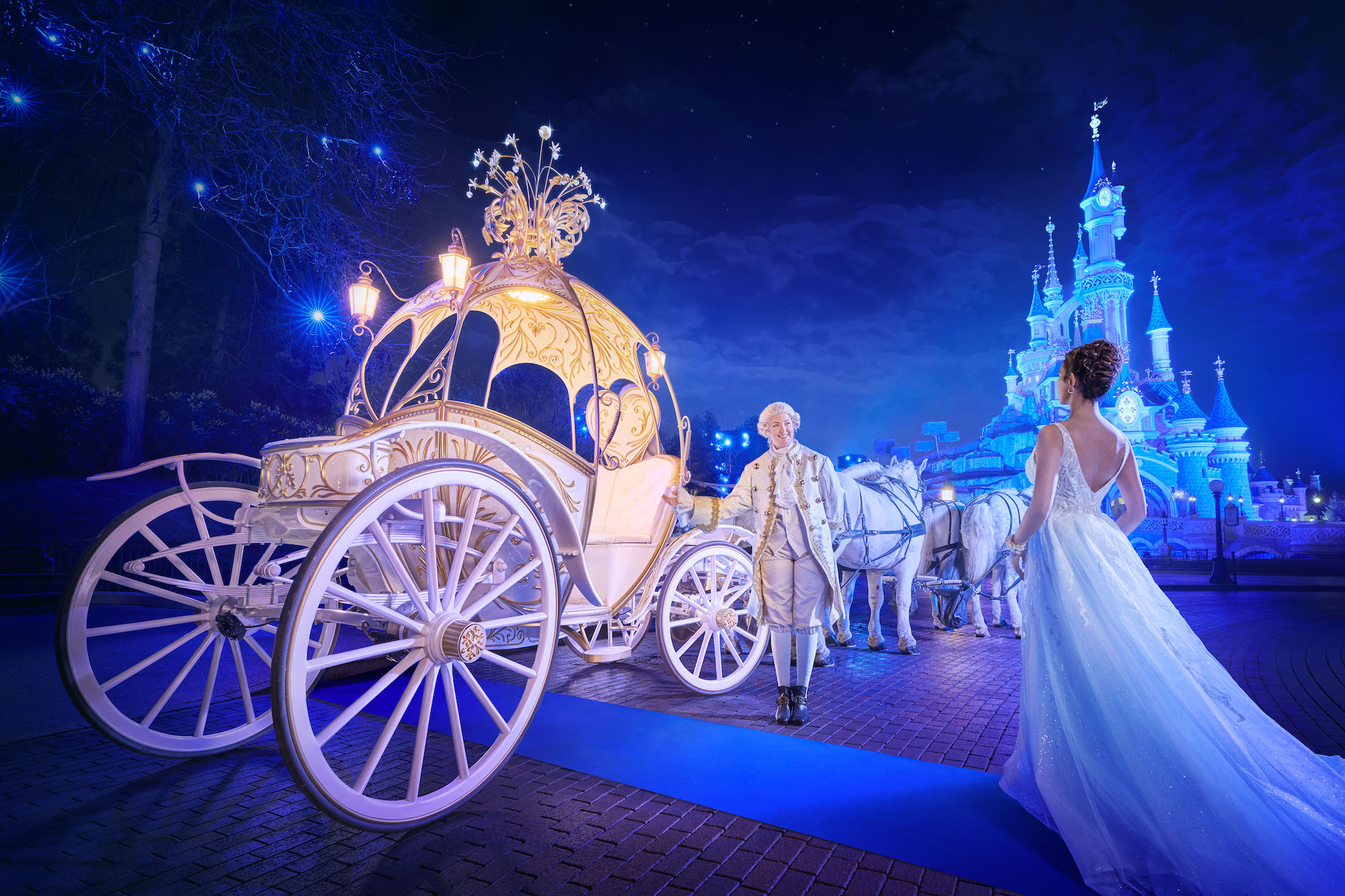 Disneyland®Paris Now Offers an Enchanted Carriage for Weddings in the World’s Most Romantic City