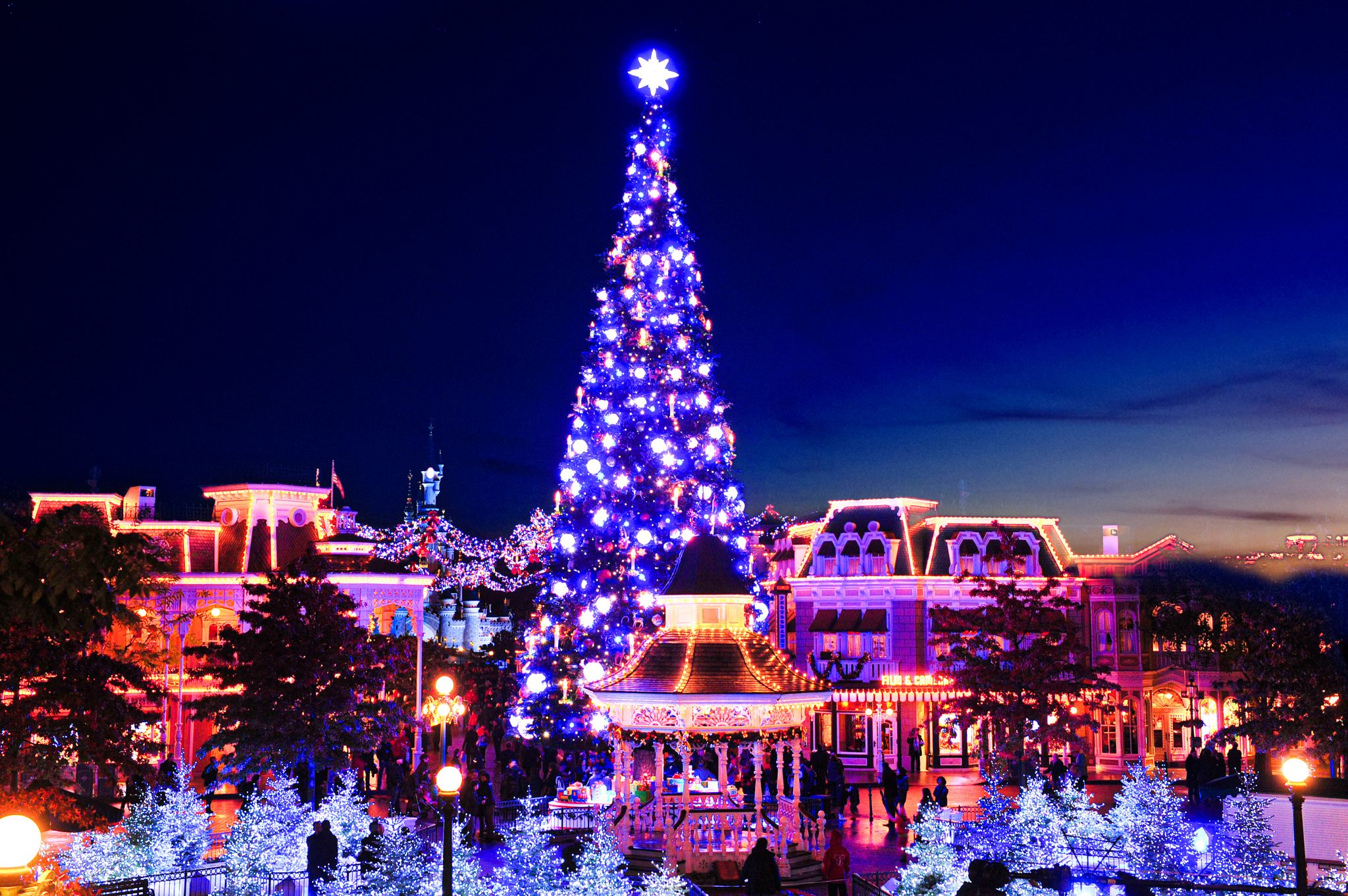Disney Enchanted Christmas will Shine Even Brighter from November 12th